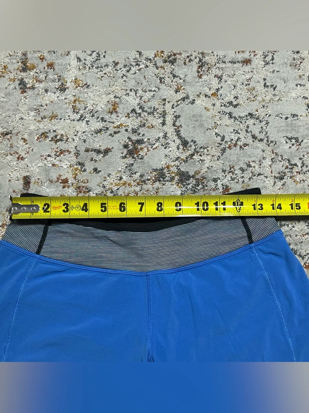 Lululemon Turbo Run shorts in Porcelain Blue size 2